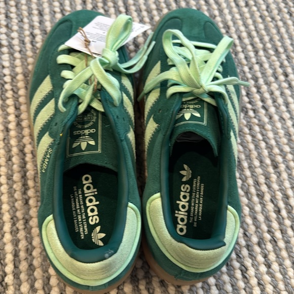 Adidas Samba, women’s 8.5, brand new, - Picture 5 of 6